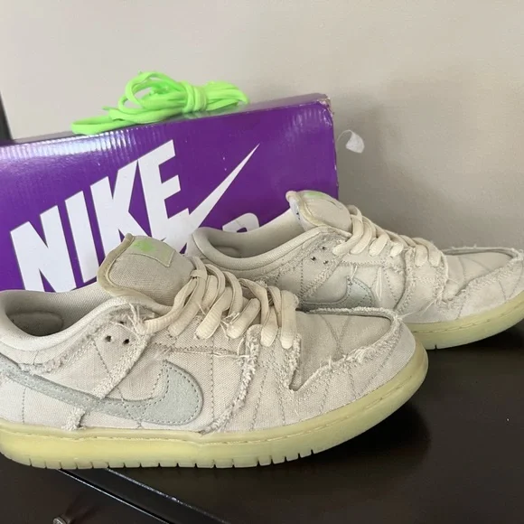 Nike SB Mummy Cream and Light Green Sneakers - Picture 8 of 13
